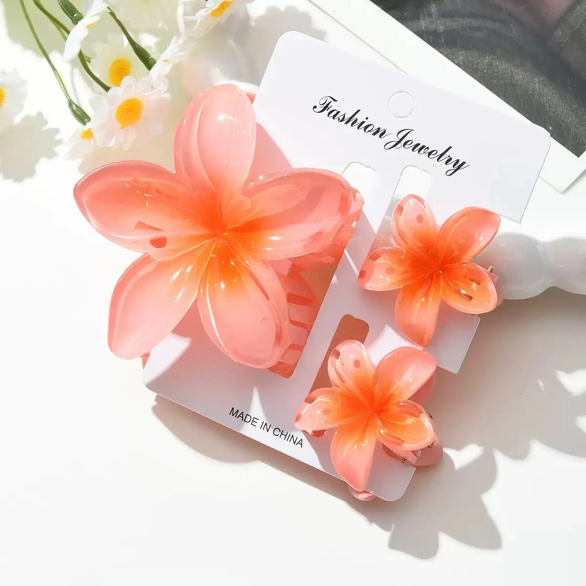 18Pcs Egg Flower Hair Clips Gradient Candy Color Flowers Suitable for Daily Use Backcombed Ponytail Shark Clip Hair Accessories