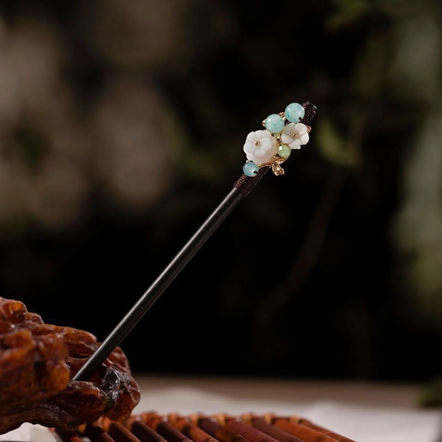 Vintage Chinese Style Wooden Hair Sticks for Women Girls Moon Tassel Hairpin Hair Clip Hanfu Headwear Jewelry Hair Accessories