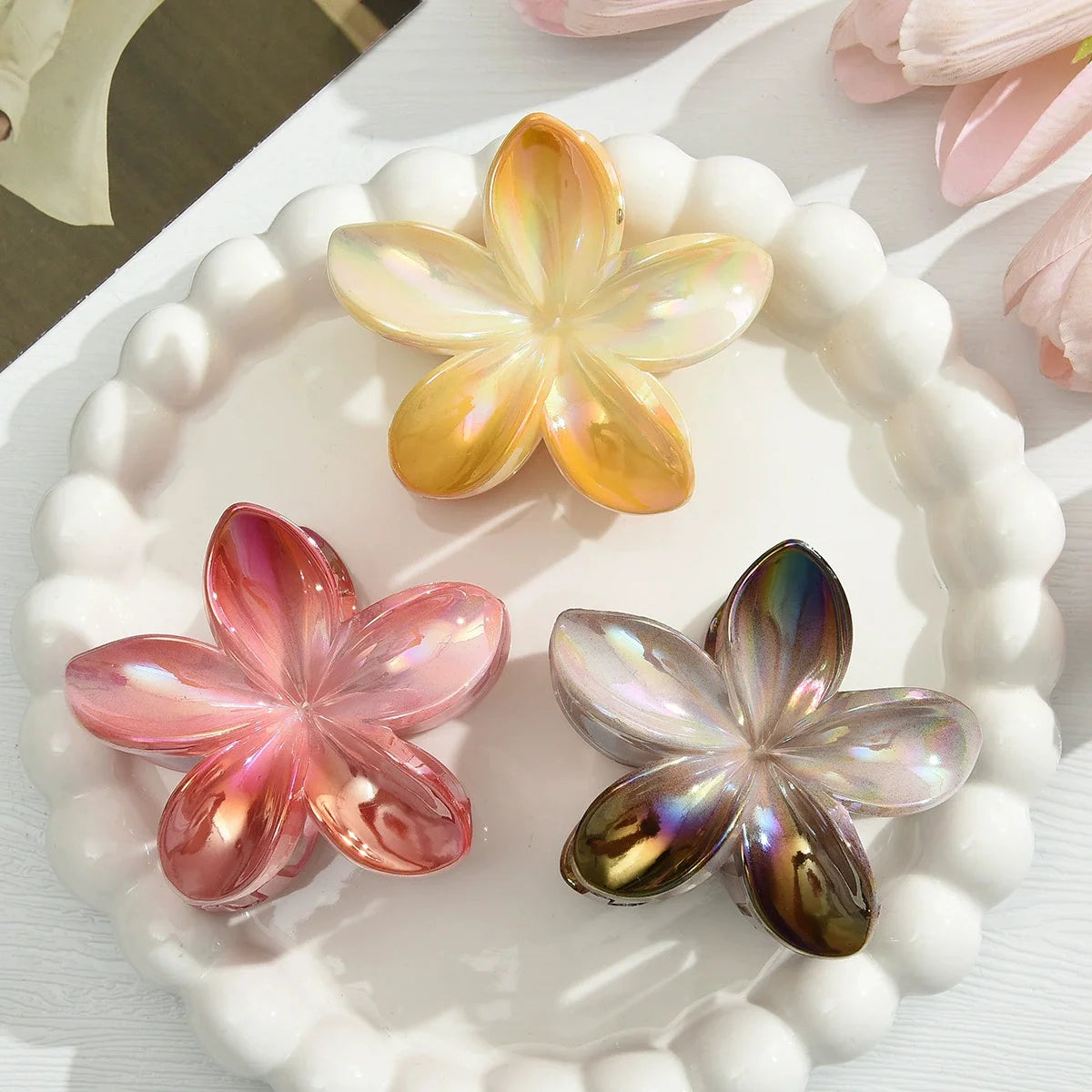 18Pcs Egg Flower Hair Clips Gradient Candy Color Flowers Suitable for Daily Use Backcombed Ponytail Shark Clip Hair Accessories