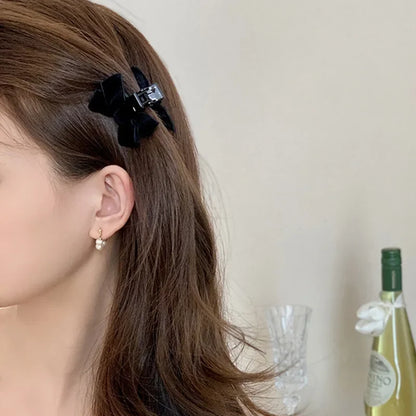 Korean 1/2pcs Sweet Black Red Bow Small Hair Claw Clip Princess Velvet Bow Hair Clip Claw Clamp Headwear Girls Women