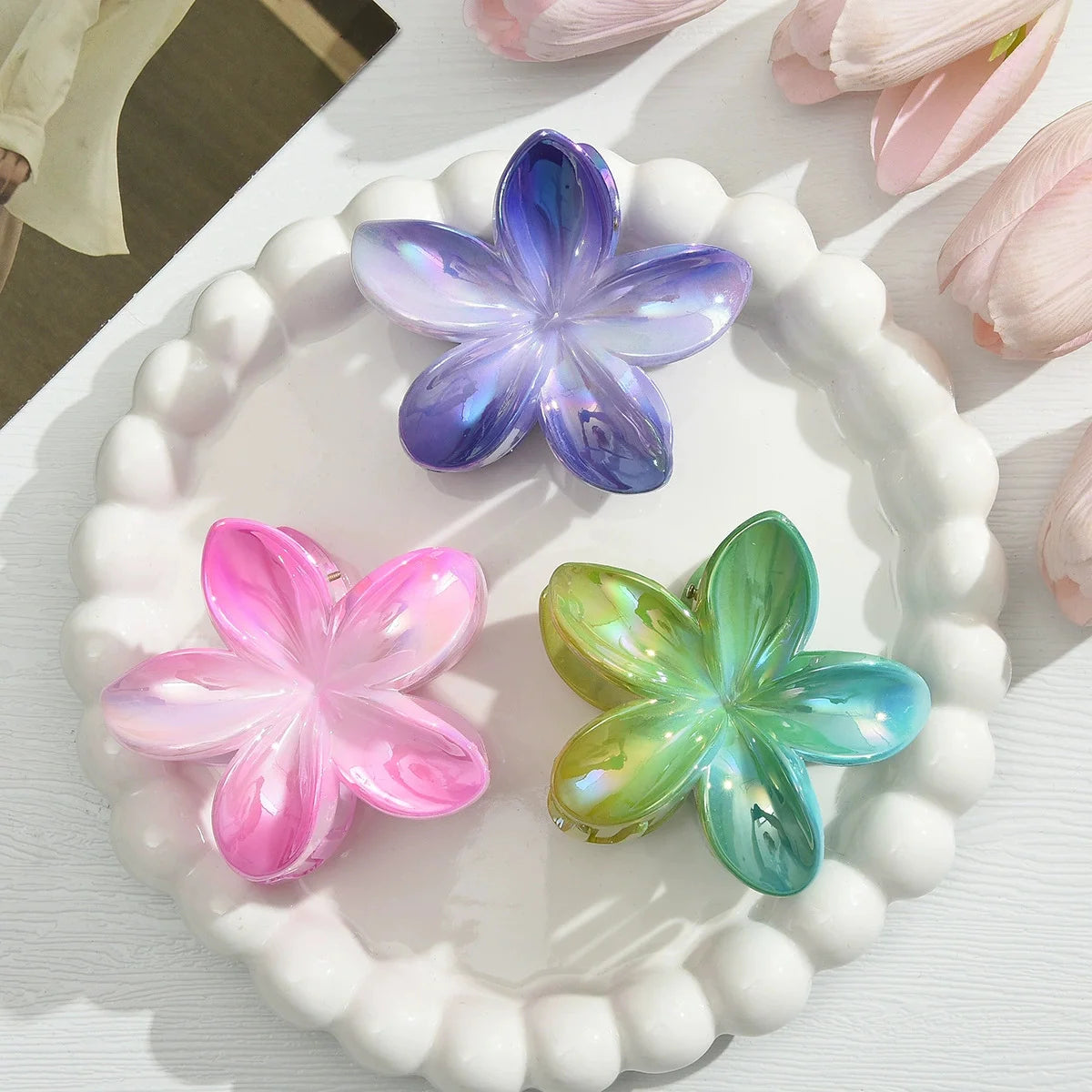 18Pcs Egg Flower Hair Clips Gradient Candy Color Flowers Suitable for Daily Use Backcombed Ponytail Shark Clip Hair Accessories